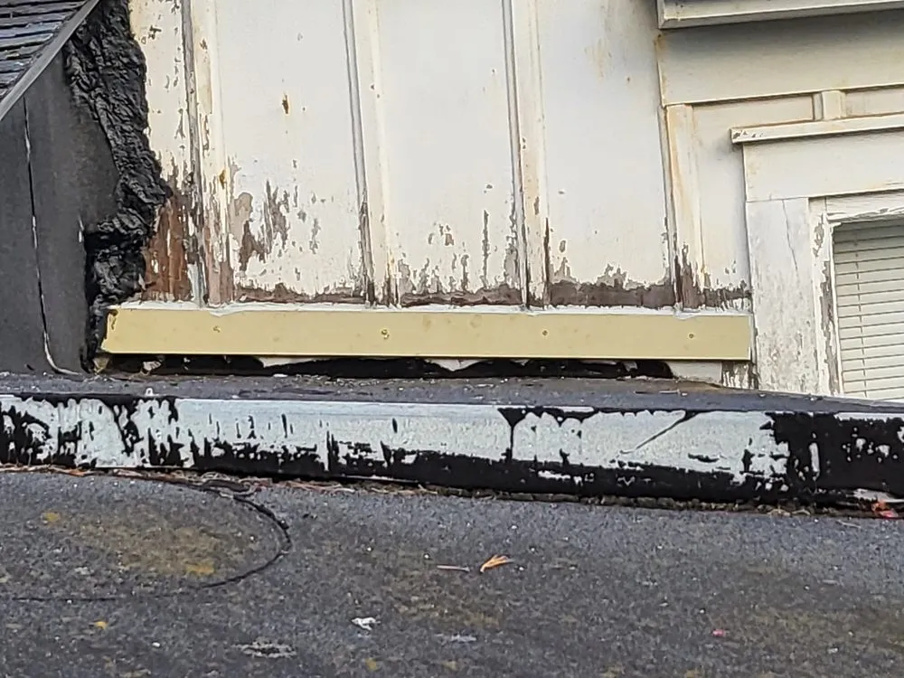 Slide of Wolfy's Roofing