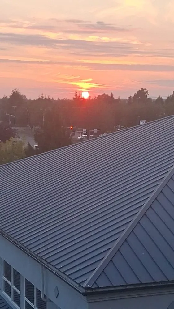 Slide of Wolves D General Contractors