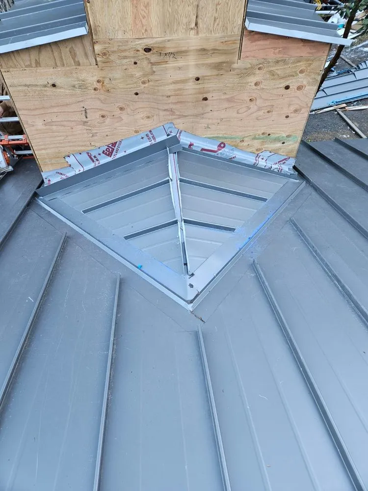 Slide of Wolves D General Contractors