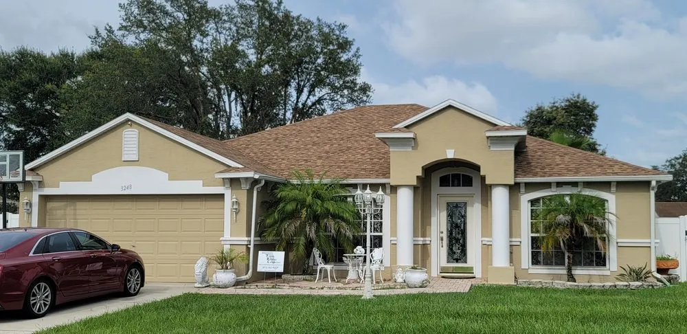 Slide of Workhorse Builders