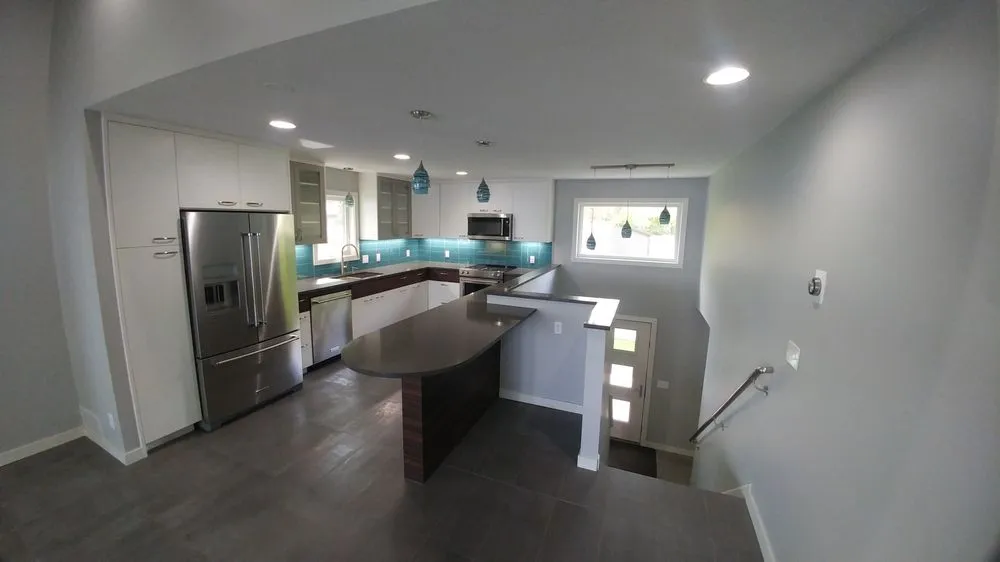 Slide of Workhorse Construction