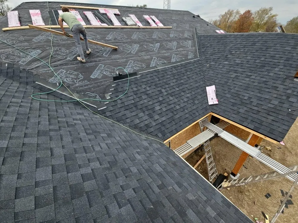 Emergency storm damage roof repair in Reasnor, IA - World Wide Construction