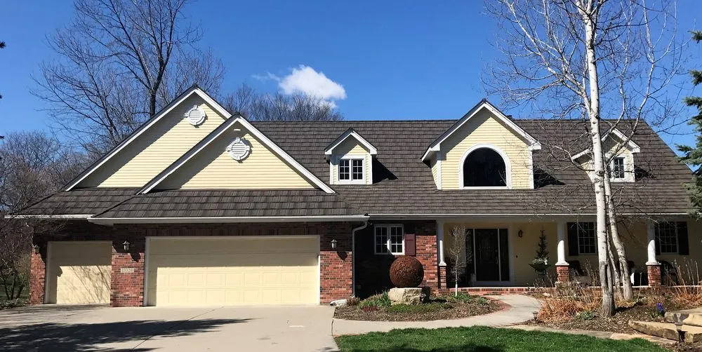 Emergency roof inspection experts serving Cumming, IA - Worth Exteriors