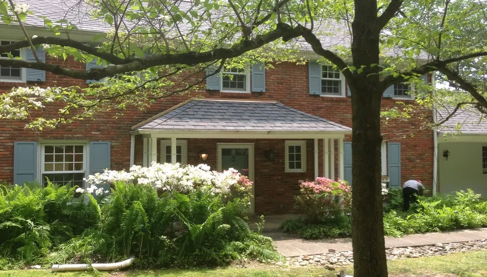 Slide of WoW Roofing