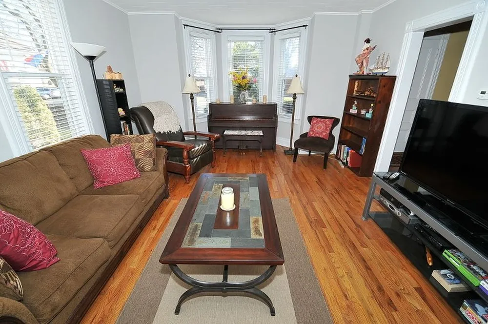 Slide of Wozny Construction