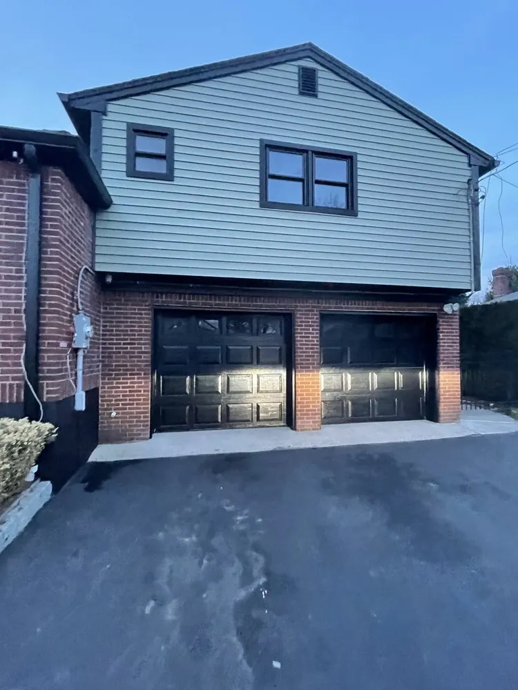 Slide of W&R Contracting