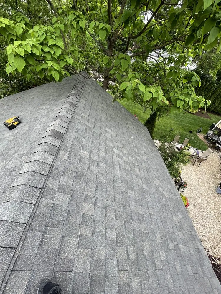 Slide of W&R Contracting