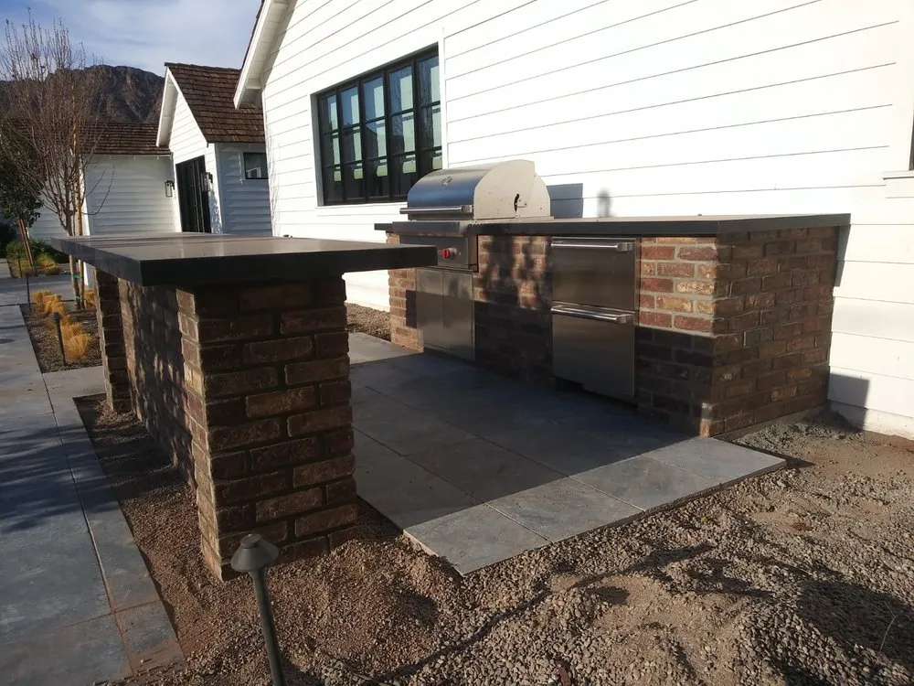 Slide of WR General Contractor