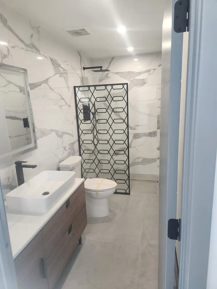 Slide of WR General Contractor