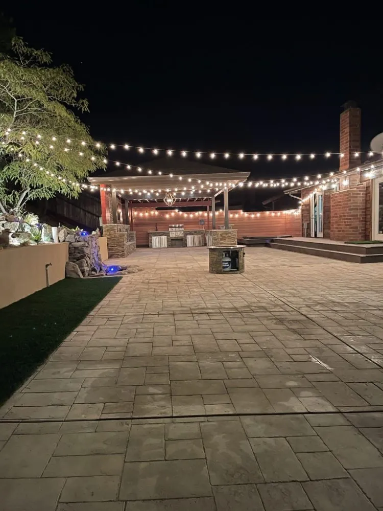 Slide of WR Solutions and Remodeling