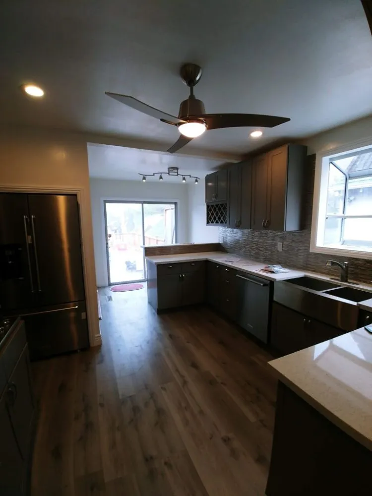 Slide of WR Solutions and Remodeling