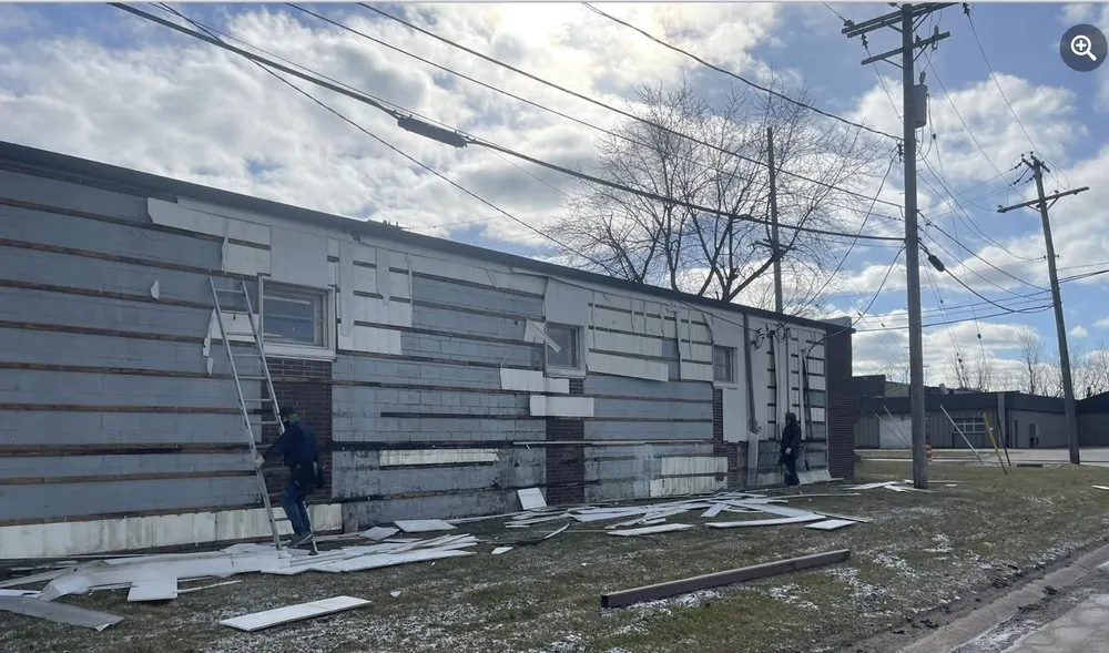 Slide of Wright Home Renovations