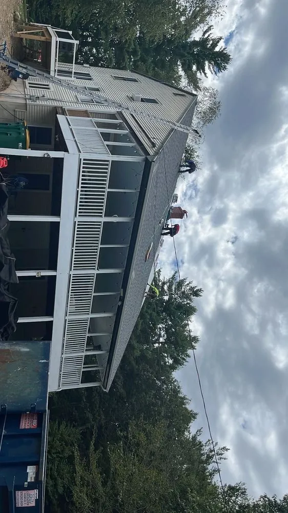 Slide of WRN Home Improvement & Construction