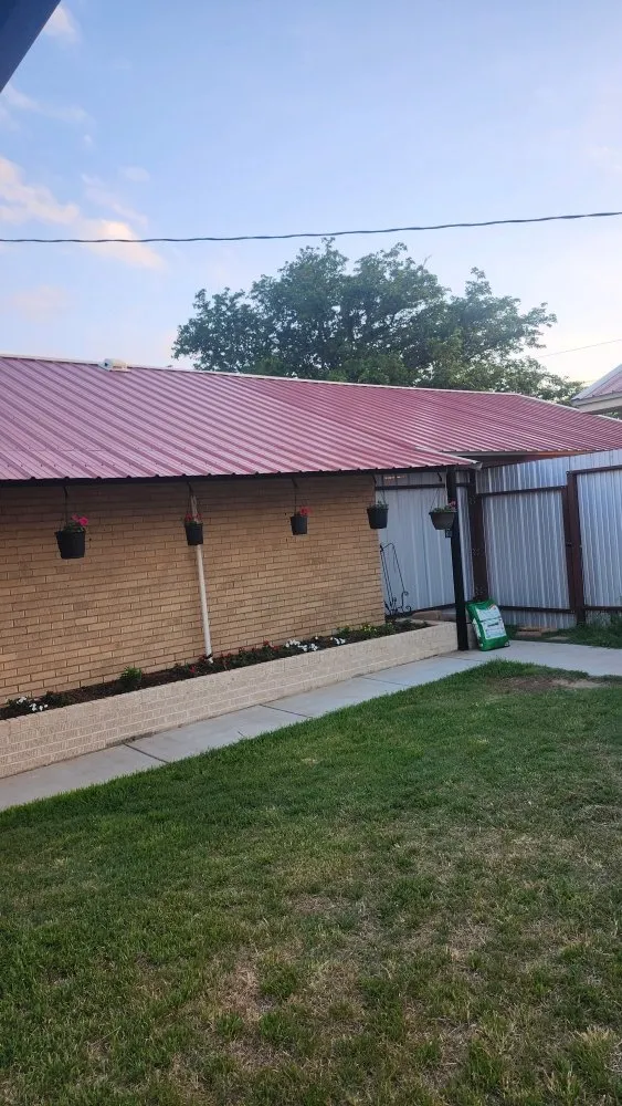 Slide of W.T. Enterprises