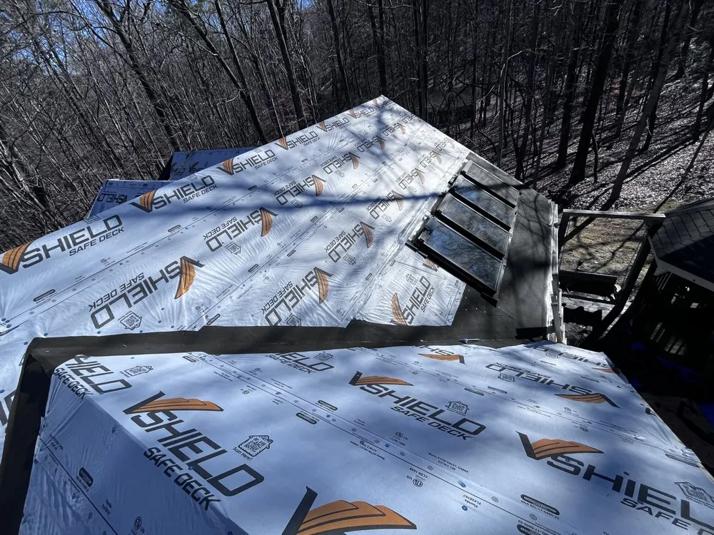 Slide of Wuilson’s Roofing