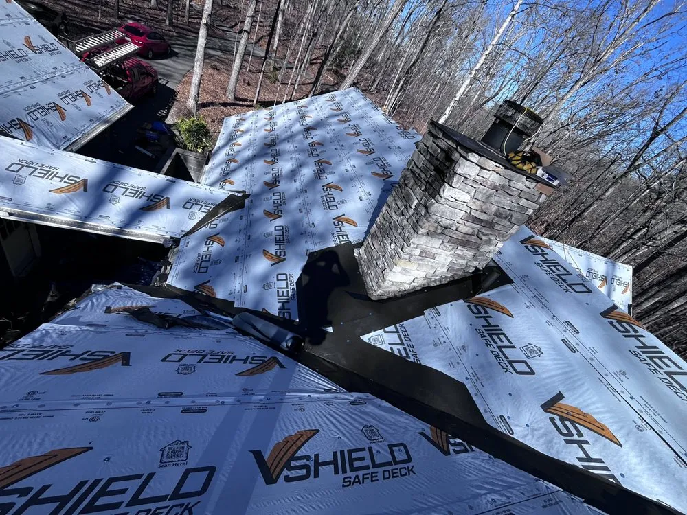 Slide of Wuilson’s Roofing