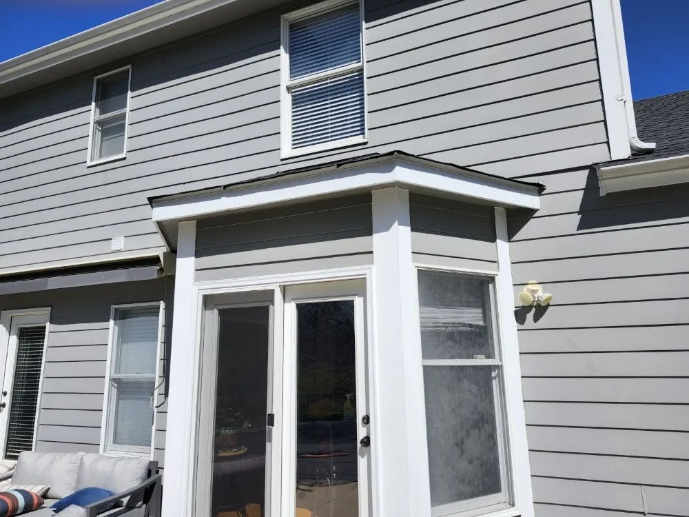 Licensed flat roof repair for fast service in St. Louis, MO by W&W Roofing