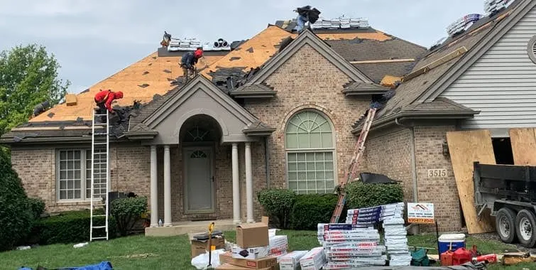 Professional flat roof repair same-day service in St. Louis, MO by W&W Roofing