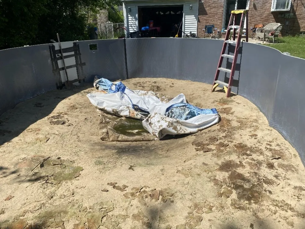 Slide of Ww’Js Trailer Roofing And Outside Lawn Care