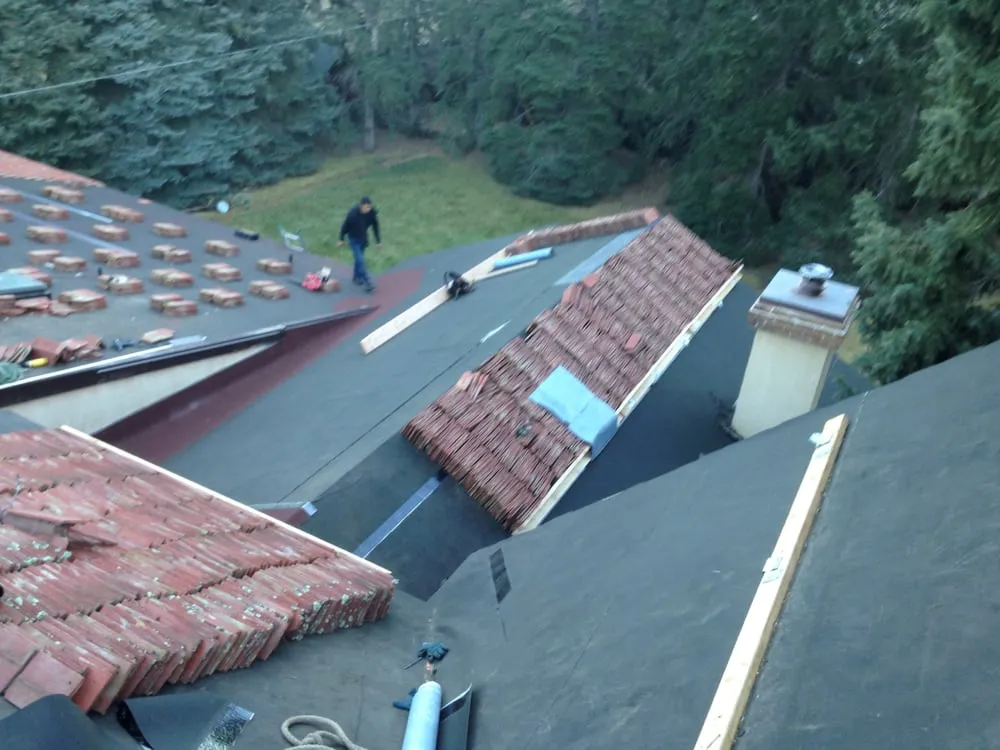 Slide of Wyndhill Roofing