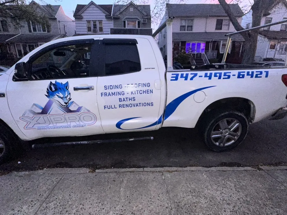 Slide of Xj Pro Contractor