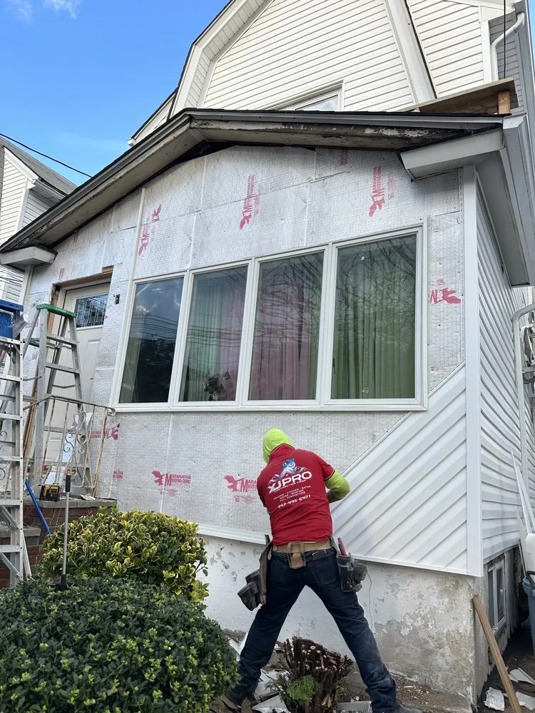 Slide of Xj Pro Contractor