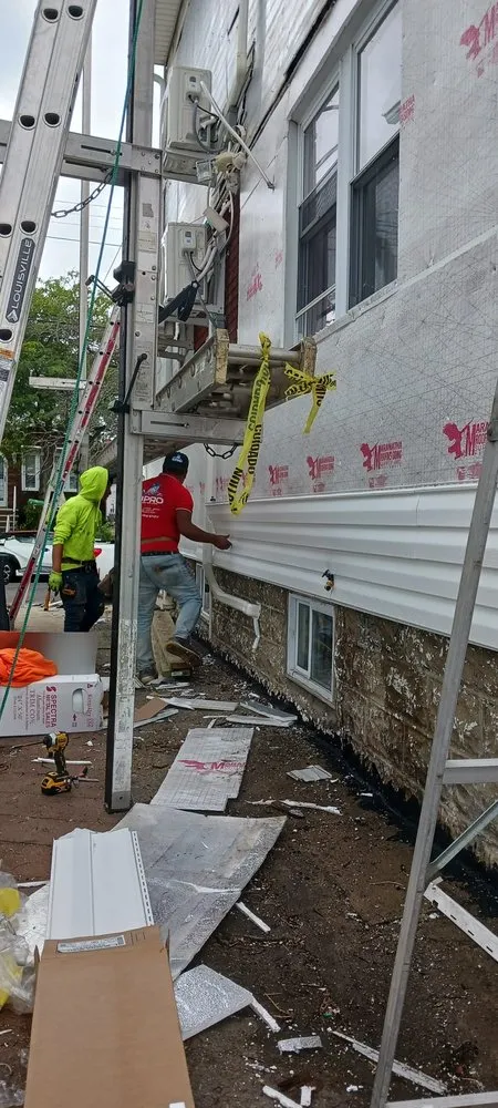 Slide of Xj Pro Contractor