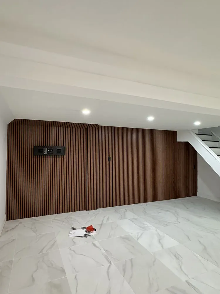 Slide of Xj Pro Contractor