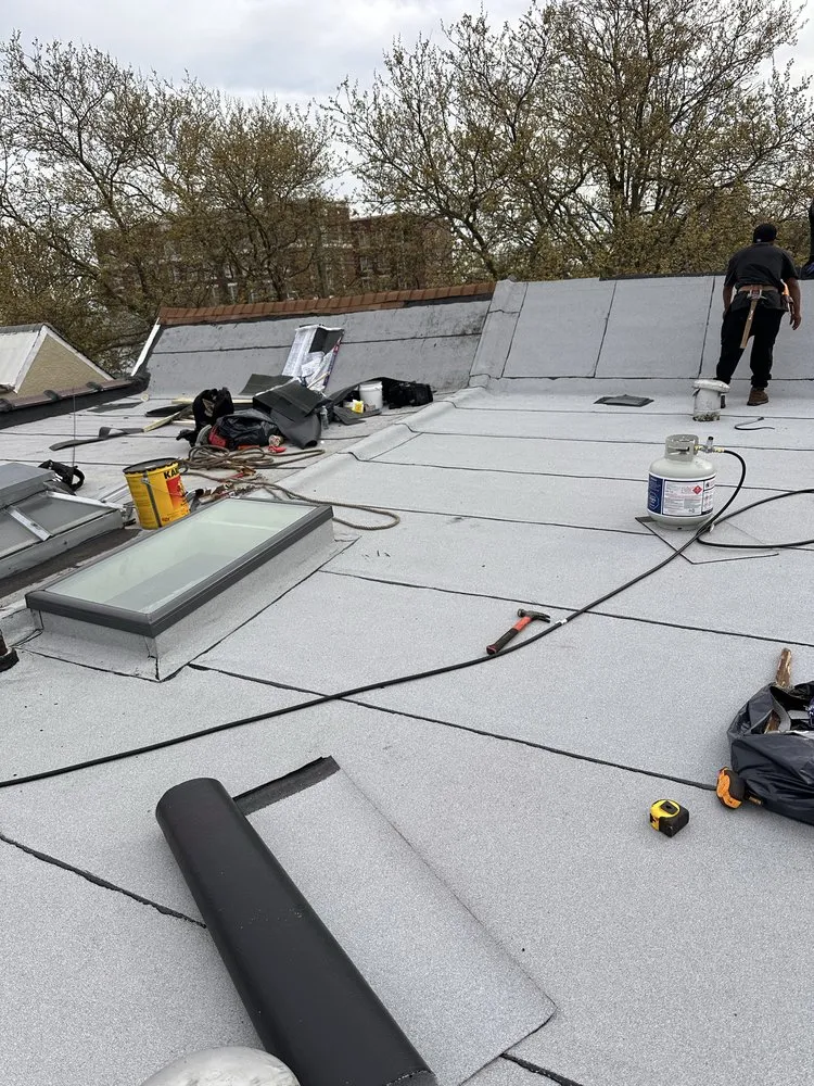 Slide of Xj Pro Contractor