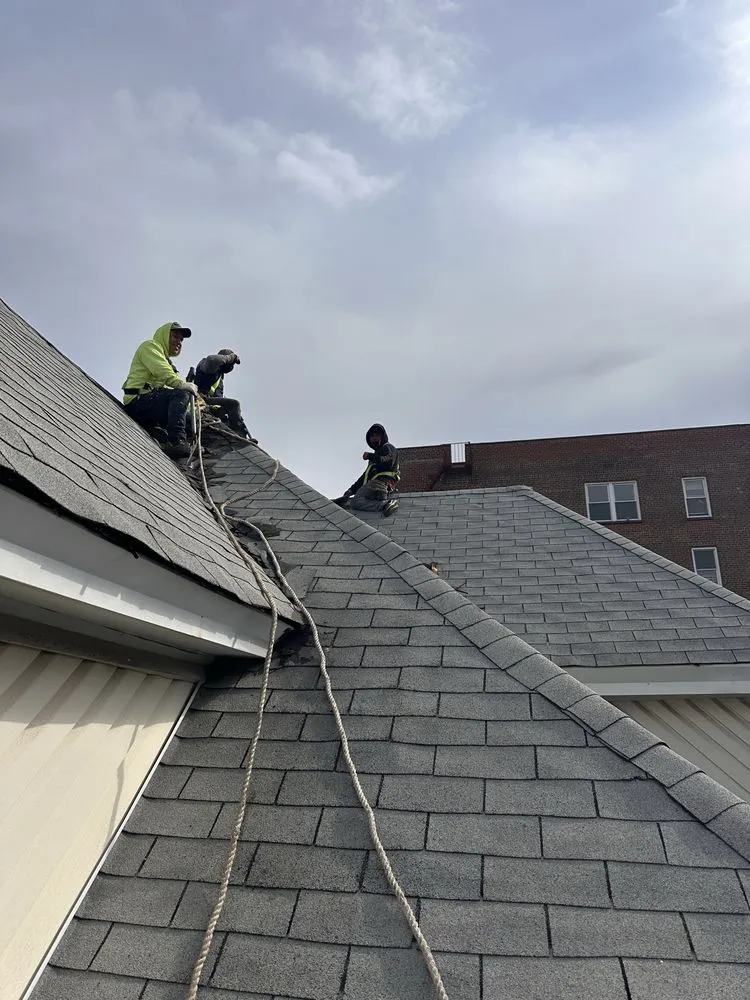 Slide of Xj Pro Contractor