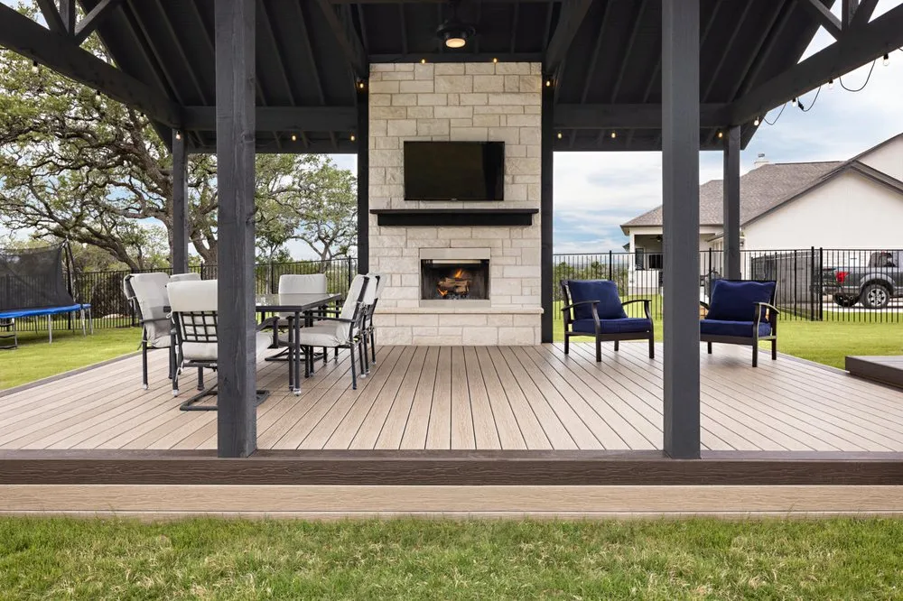Slide of XL Outdoor Living