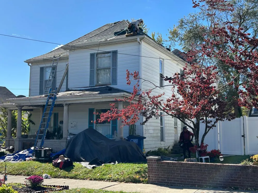 Slide of Xolo Construction