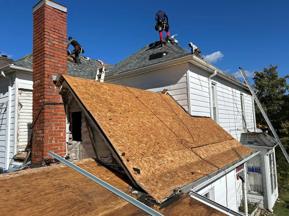 Slide of Xolo Construction