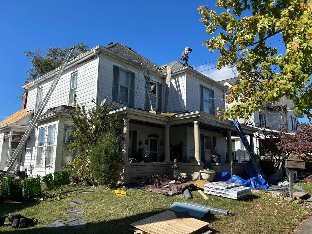 Slide of Xolo Construction