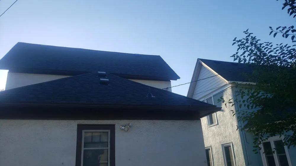 Emergency shingle roofing service in North St Paul, MN by Xpress Xteriors RSW