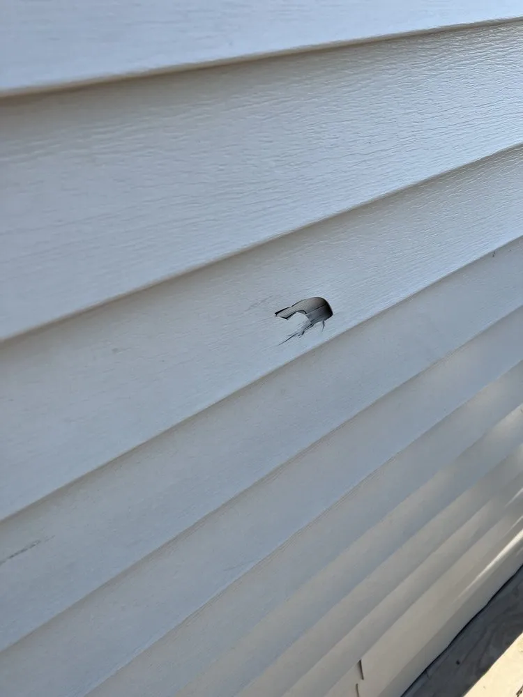 Local residential roofing service in North St Paul, MN - Xpress Xteriors RSW