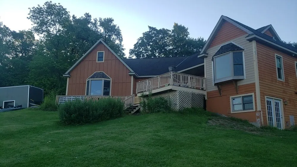 Local residential roofing service in North St Paul, MN - Xpress Xteriors RSW
