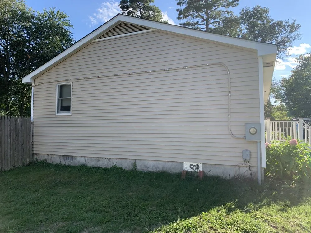 Slide of Xquisite Roofing And Siding