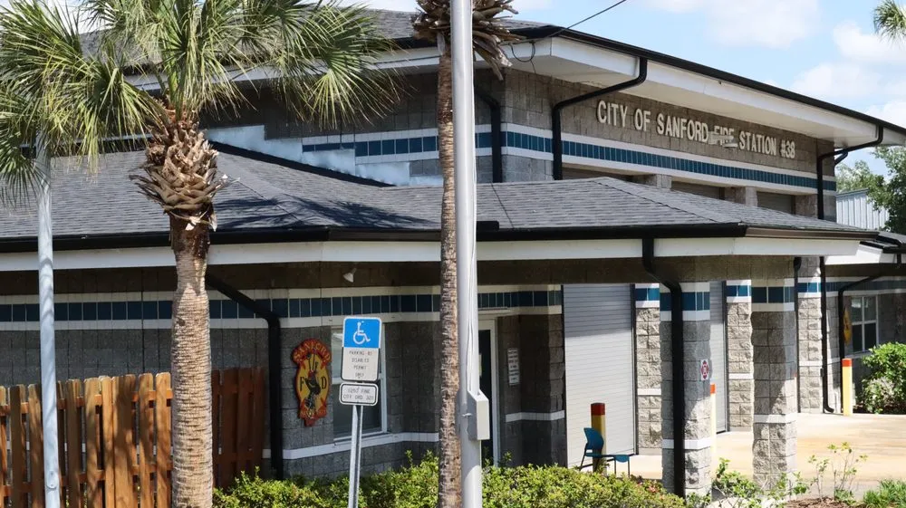 Slide of Xtreme Roofing & Construction