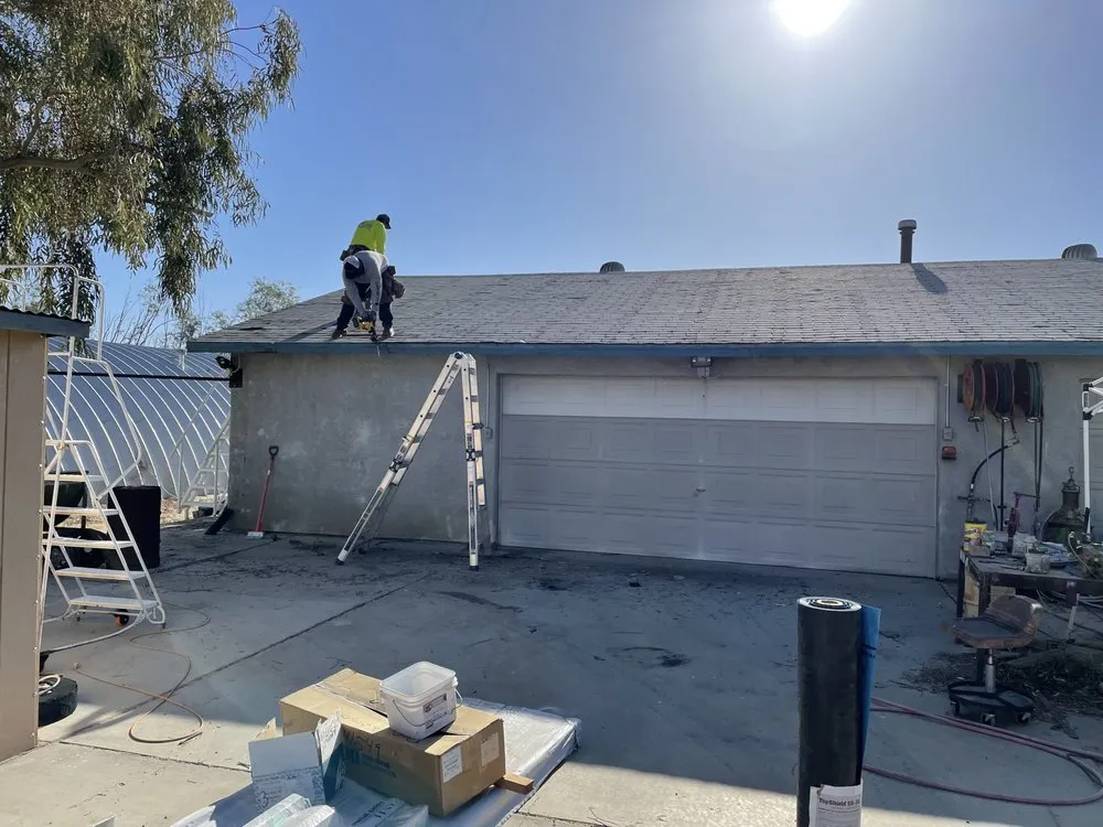 Slide of Xtreme Roofing