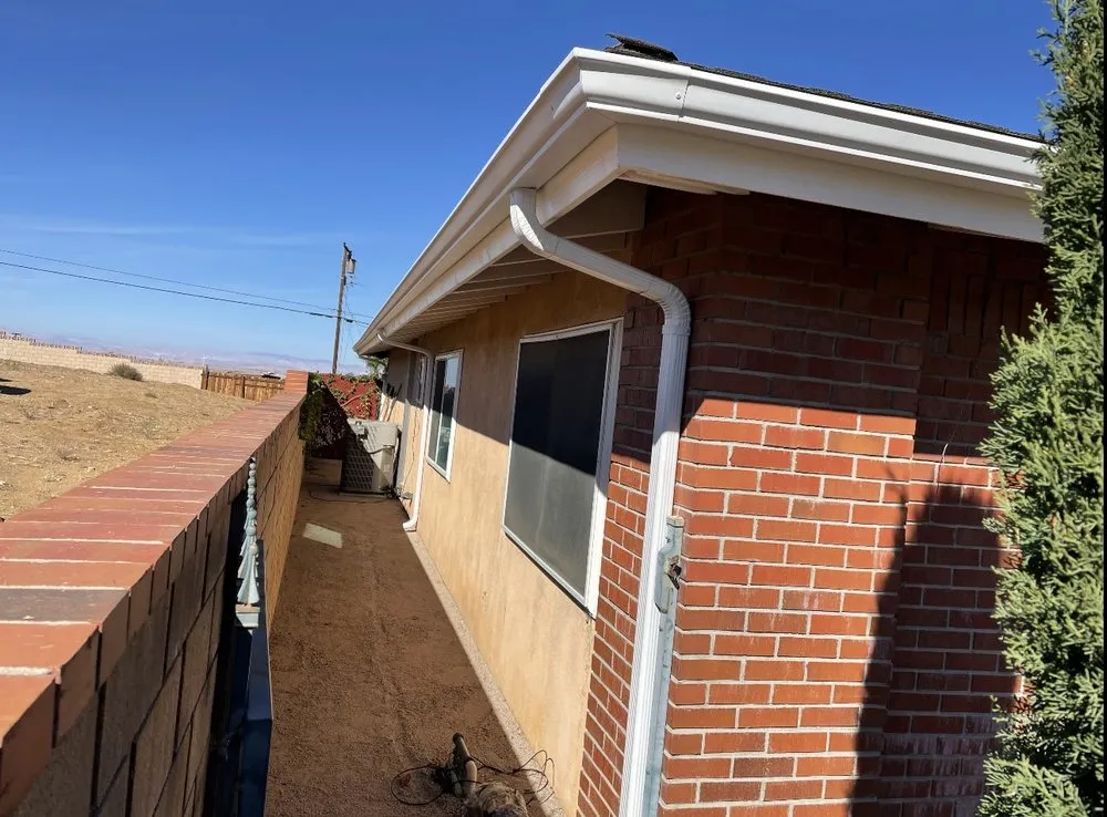 Slide of Xtreme Roofing