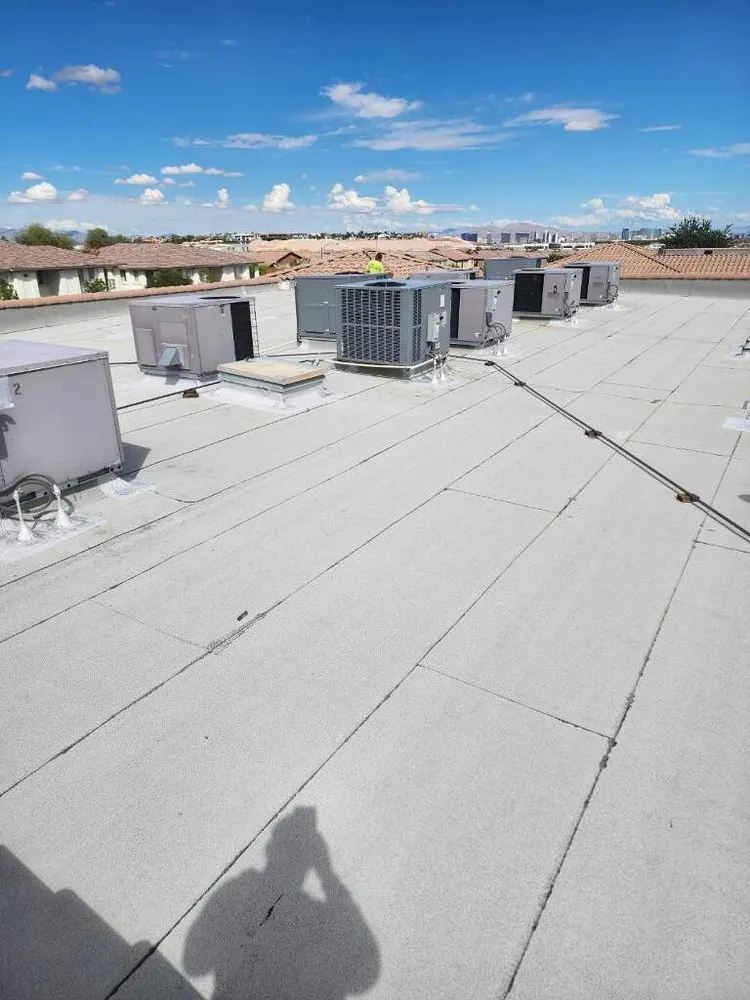 Slide of Xtreme Roofing