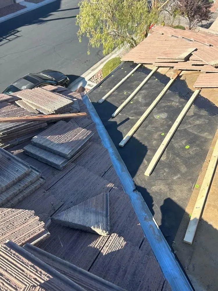Slide of Xtreme Roofing