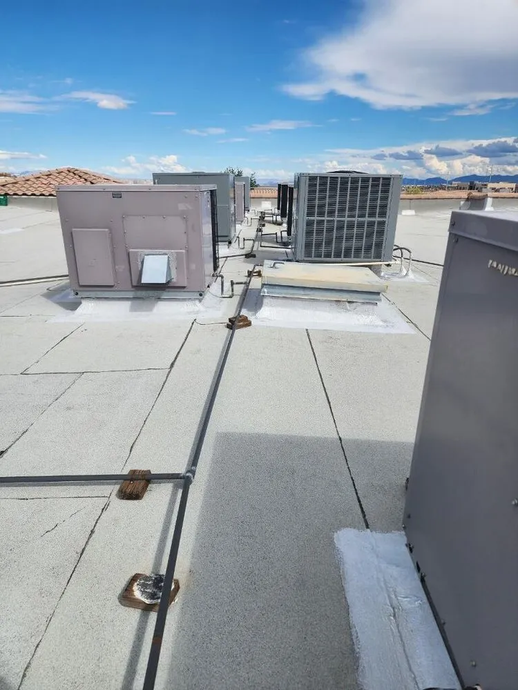 Slide of Xtreme Roofing