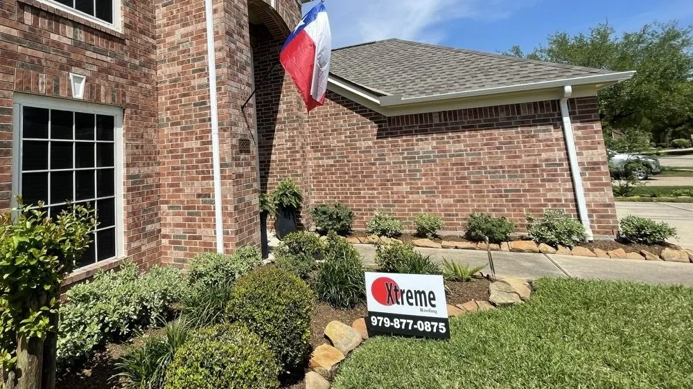 Slide of Xtreme Roofing