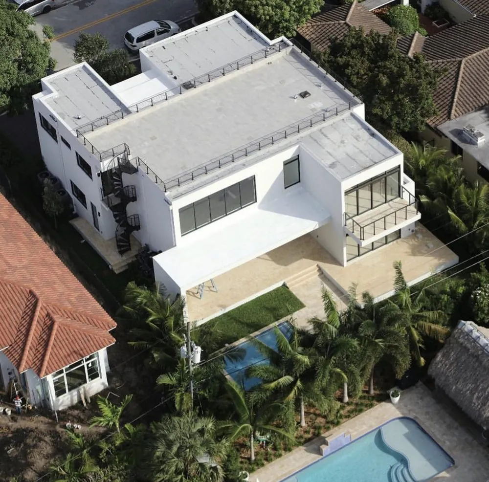 Slide of Xtrm Construction