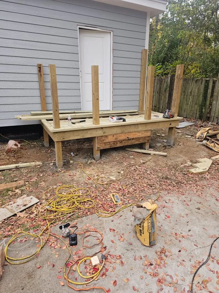 Slide of Yahnus Contracting