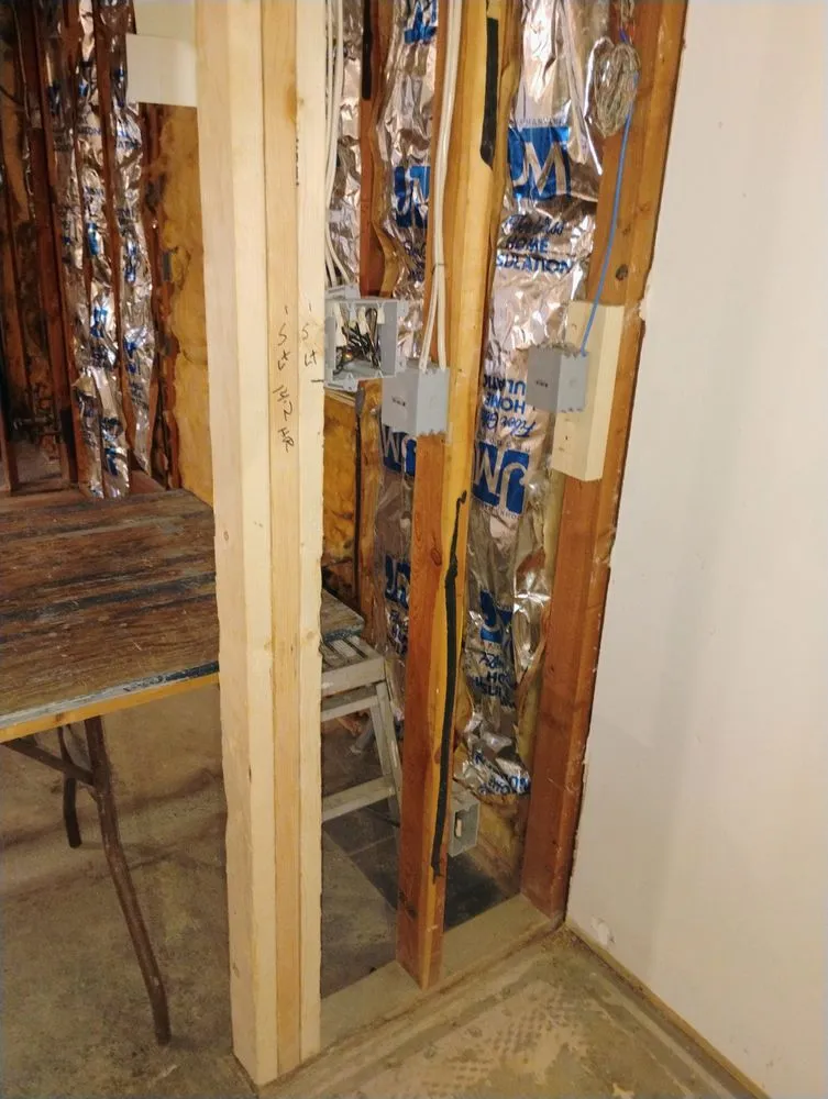 Slide of Yaklins Creative Exteriors