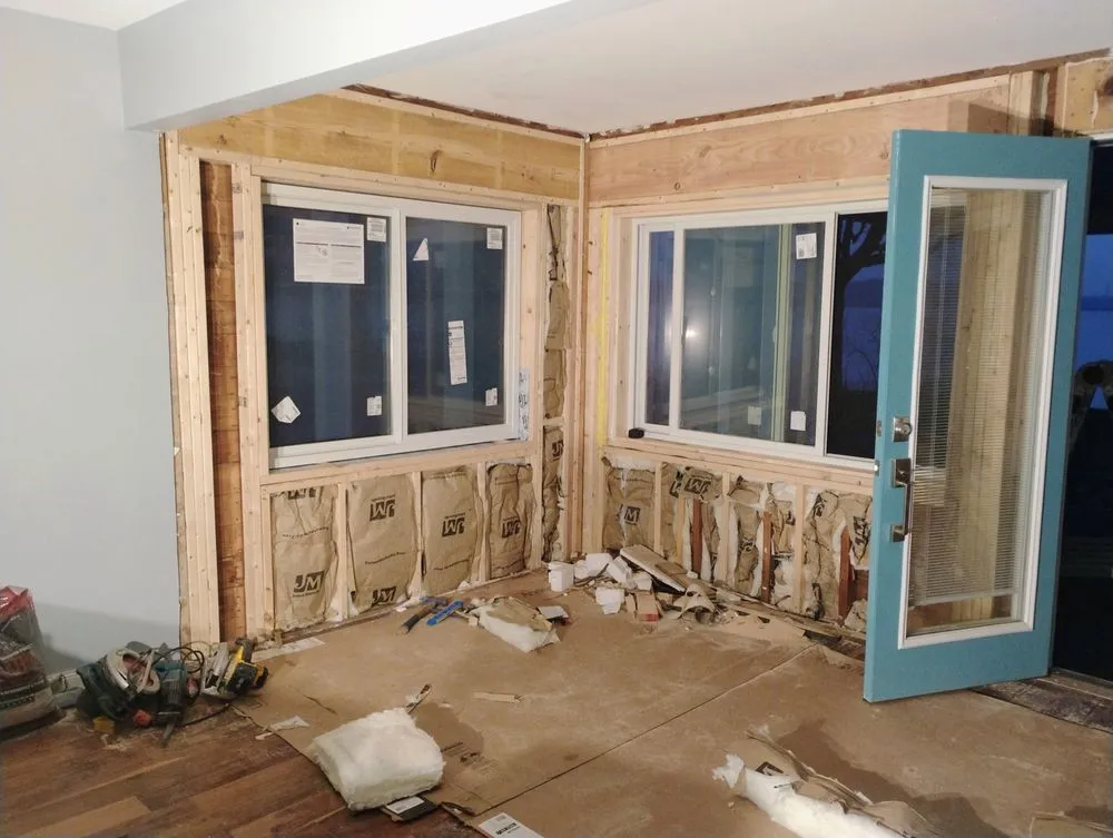 Slide of Yaklins Creative Exteriors