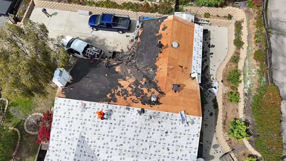 Slide of Yalen Roofing